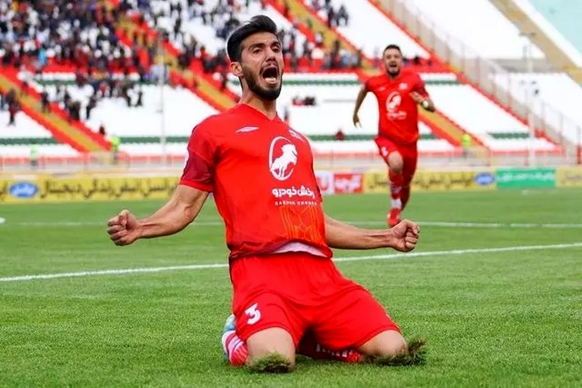 مدافع تراکتور: تیم پرمهره‌ای داریم/ انتظارم از تیم ملی صعود است