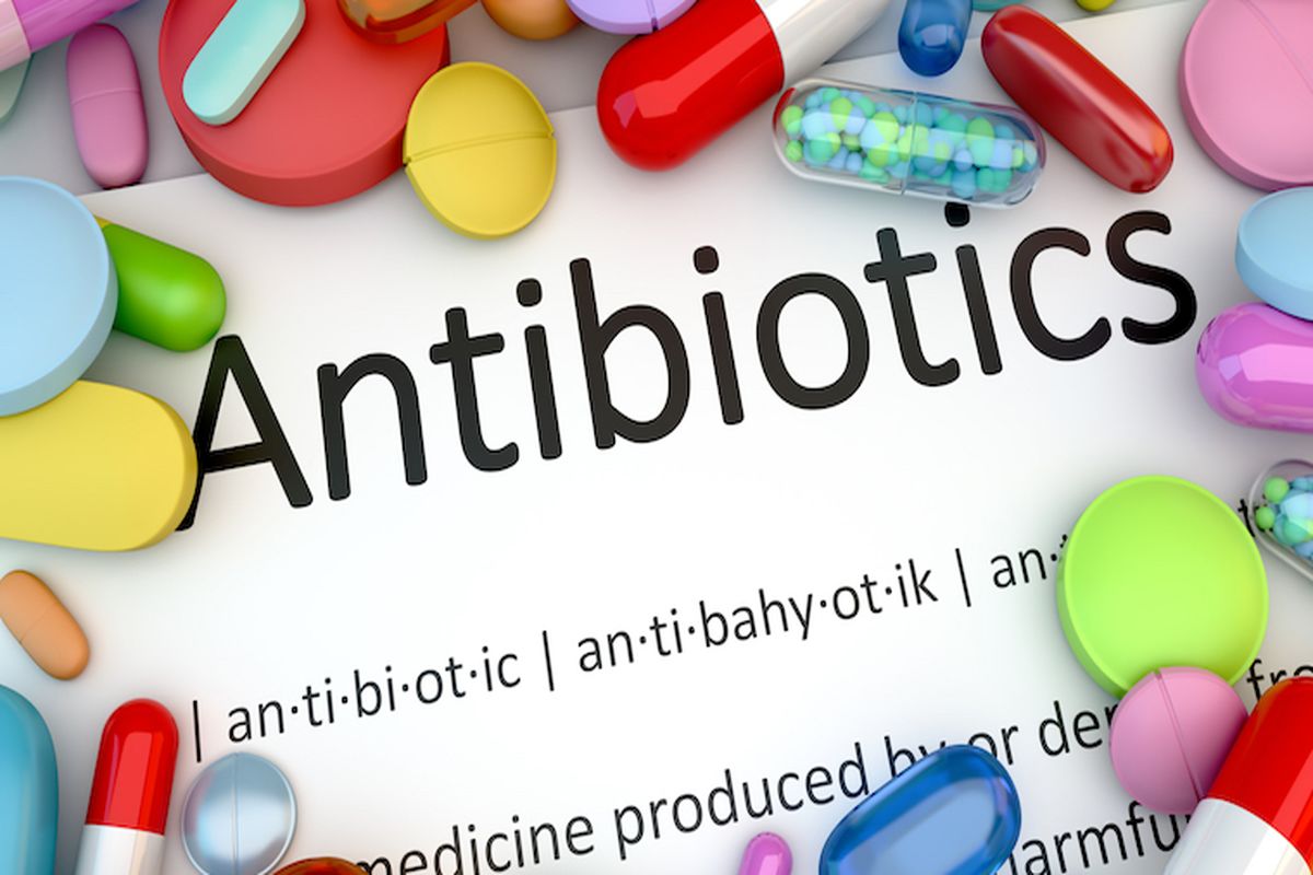 درخواست رئیس سازمان غذا و دارو از نظام پزشکی برای ورود به «تجویز اشتباه آنتی‌بیوتیک»