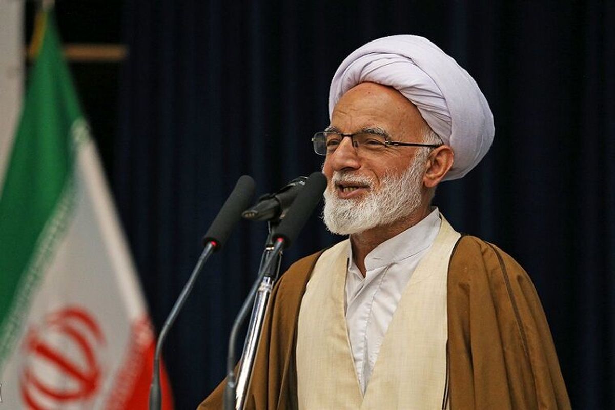 رمز موفقیت ملت ایران اتحاد و آگاهی در برابر توطئه‌های دشمنان است