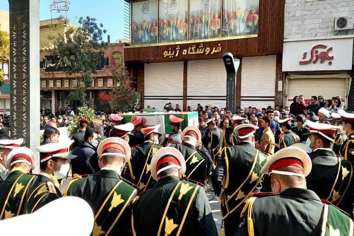 تشییع پیکر پاک شهید مدافع امنیت در سنندج