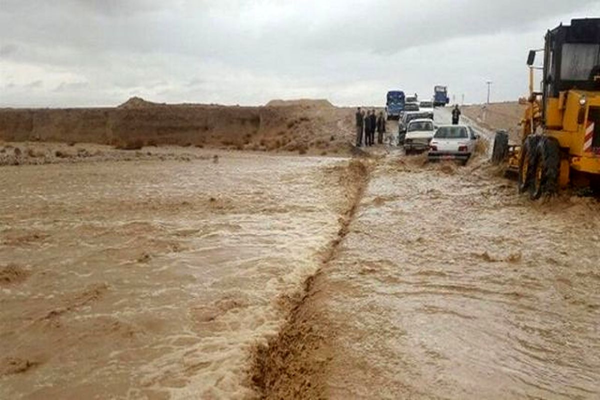بازگشایی ۲۰ کیلومتر راه سیلاب زده در خوزستان