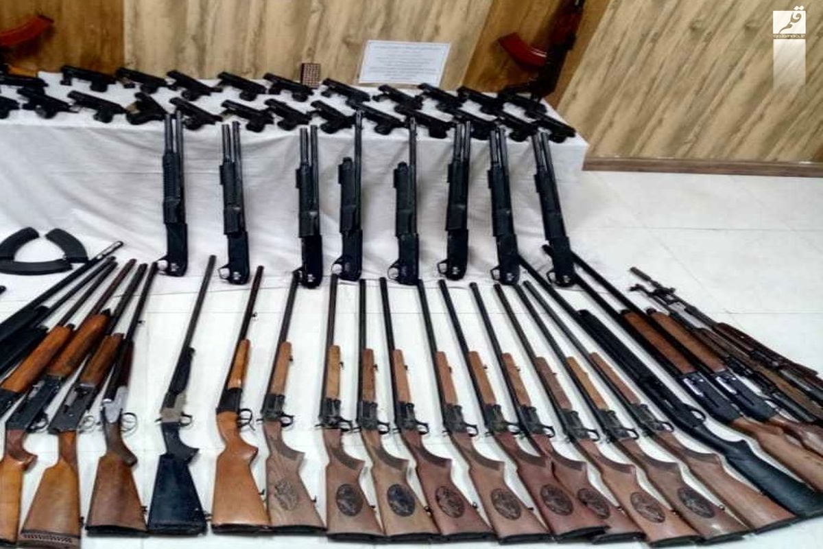 کشف ۲۲ سلاح غیرمجاز در خرم آباد