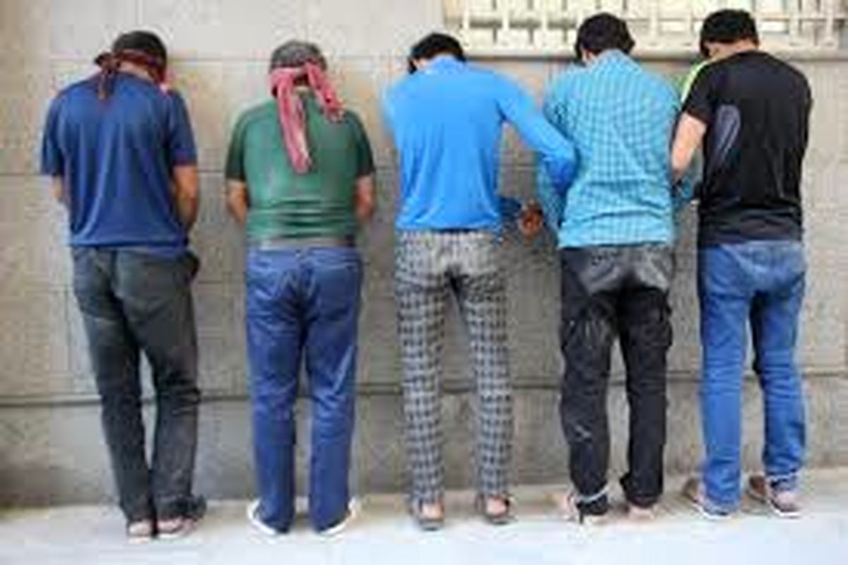 دستگیری اعضای باند ۵ نفره و اعتراف به ۲۵ فقره سرقت در آبادان