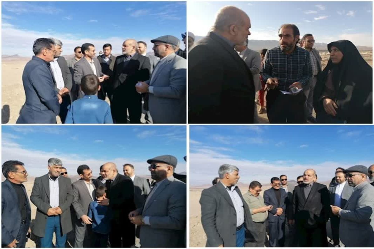 دیدار وزیرکشور با مردم روستای حاجی آباد و امیر آباد