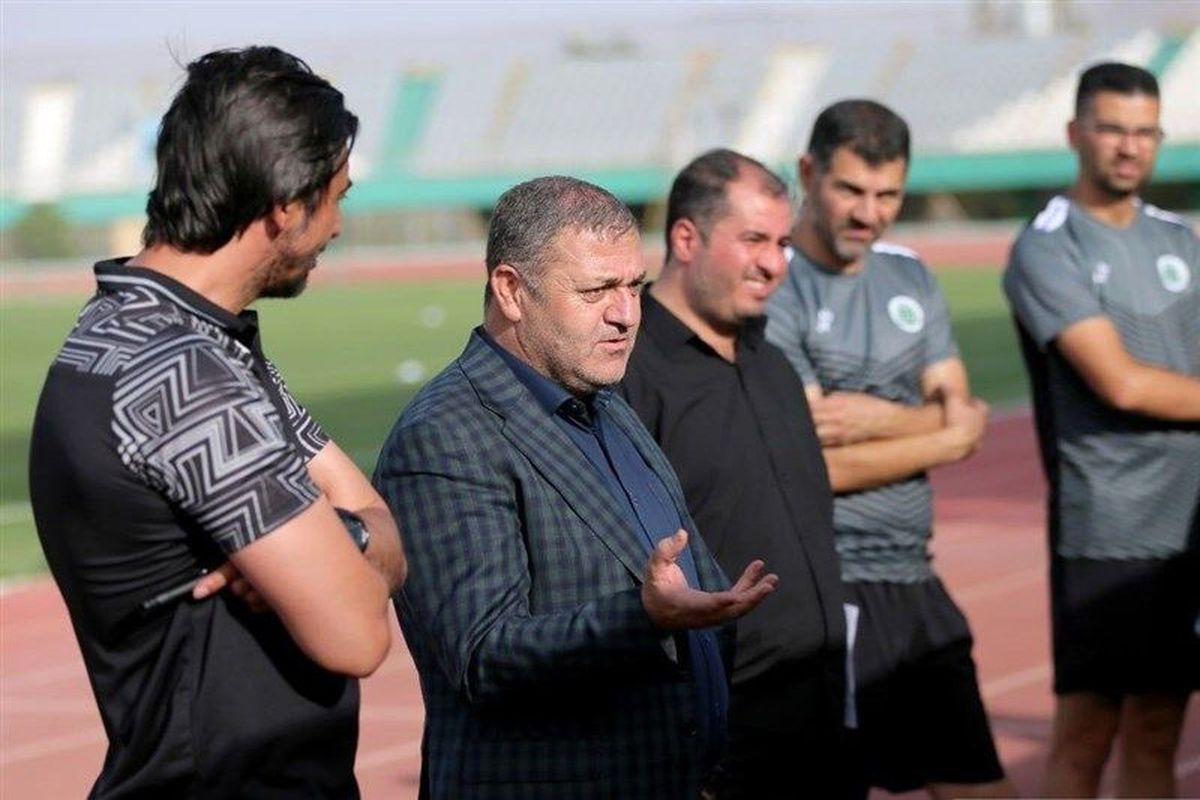 مدیرعامل باشگاه آلومینیوم اراک: بازیکنان با تمام قوا به مصاف ذوب آهن می‌روند