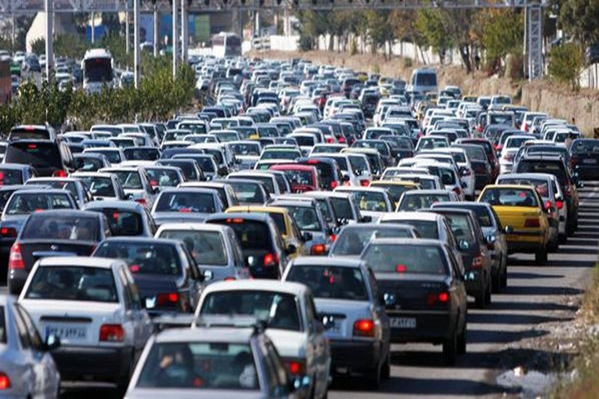 ترافیک در آزاد راه قزوین_کرج سنگین است