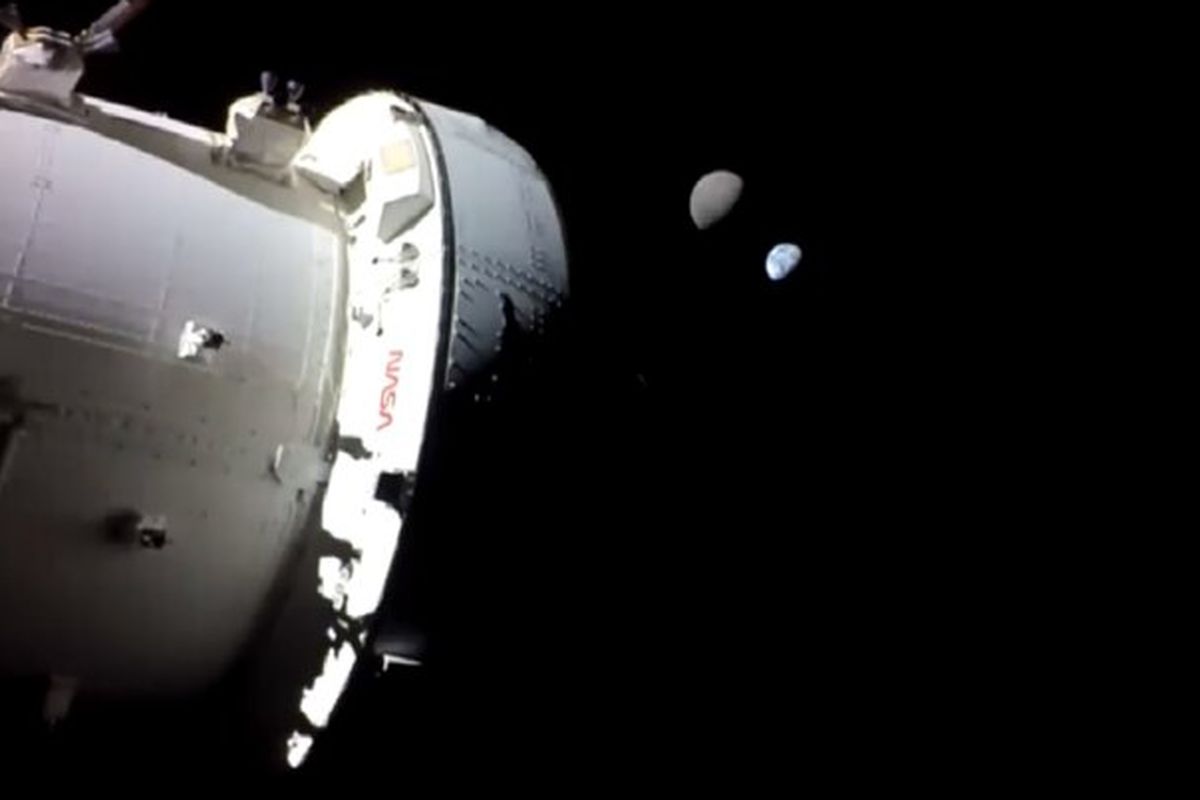 نمایی زنده از زمین و ماه از فضاپیمای اوریون منتشر شد