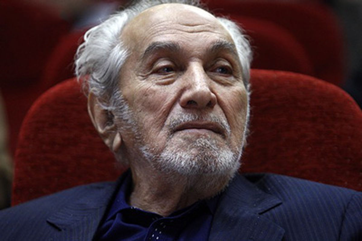 طنین صدای چایچیان در رادیو ایران