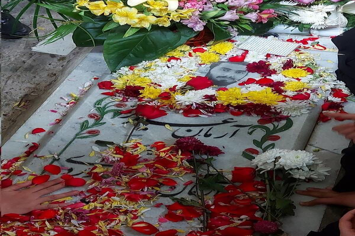 شلوغ ترین مزار شهدا در بهشت زهرا مزار شهید آرمان علی وردی است