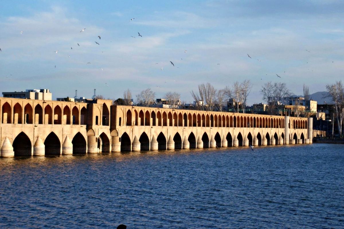 میزبانی اصفهان از بیش از ۹ میلیون گردشگر