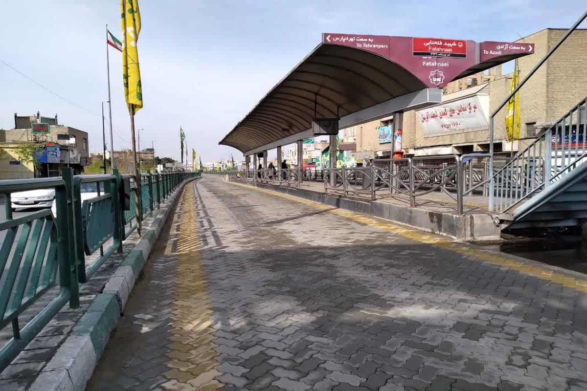 اجرای عملیات کفپوش بتنی  در ۳ ایستگاه BRT خیابان دماوند