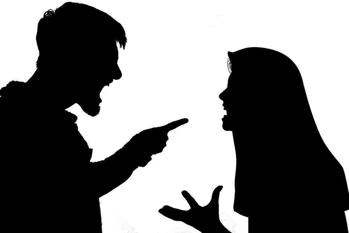 چگونه باید با یک همسر بد دهان رفتار کرد؟