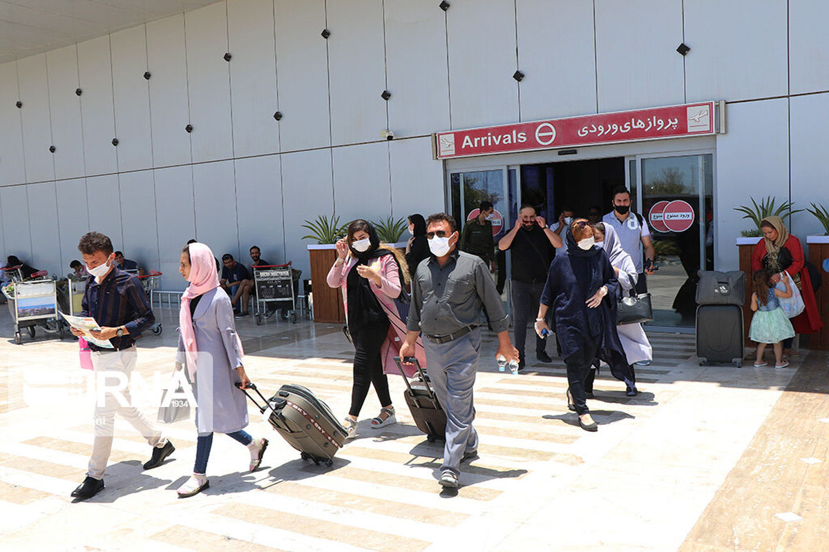 هواپیمایی معراج: مسافران کیش- تهران اضافه واریزی را پس می‌گیرند