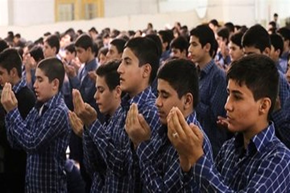 برگزاری مراسم جشن تکلیف هزار پسر روزه اولی در دارالشهدا تهران