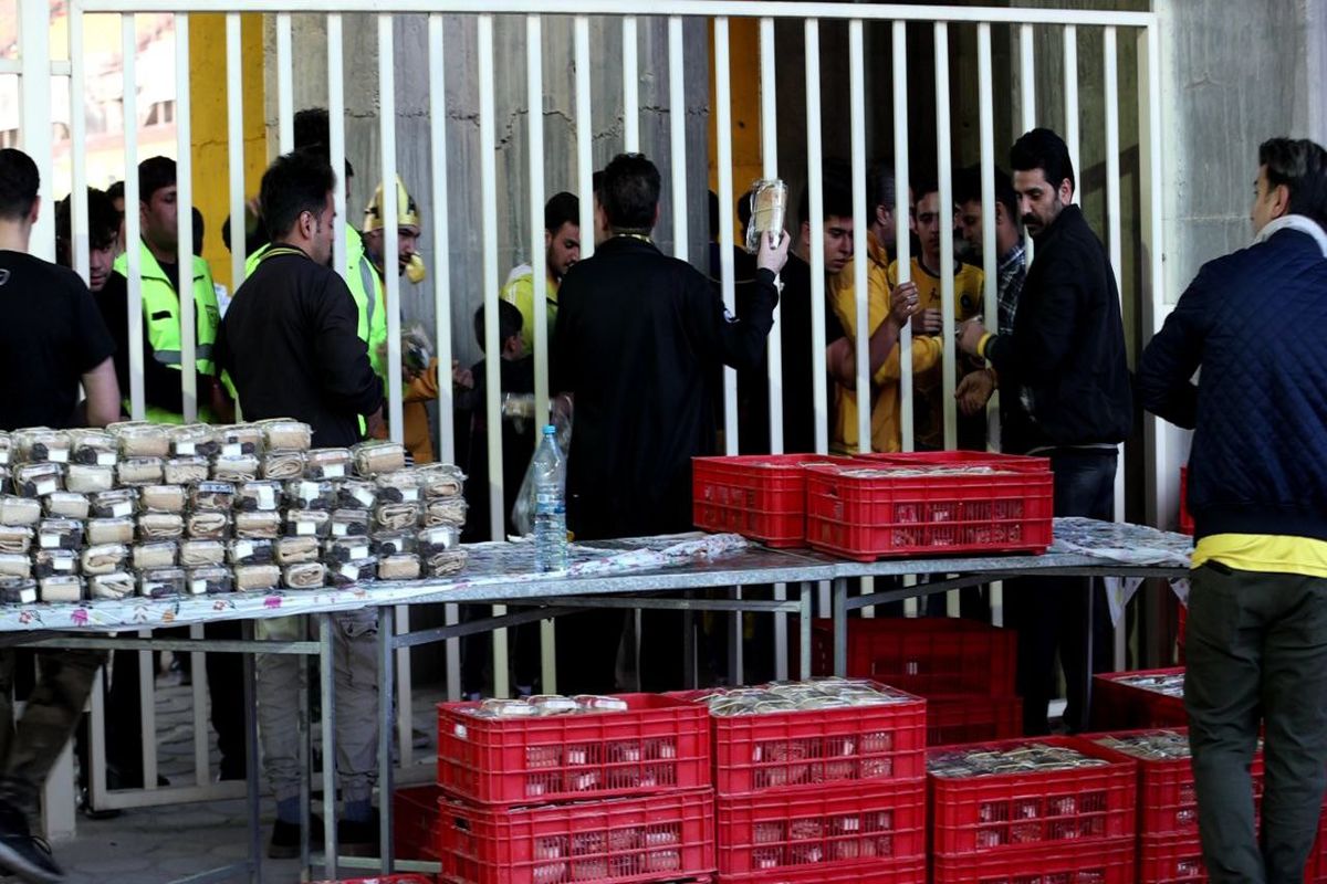 اقدام جالب سپاهانی‌ها برای هواداران روزه‌دار