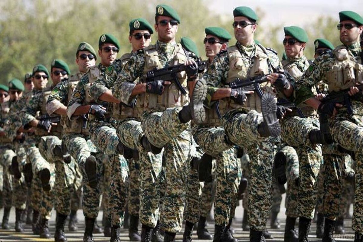 ارتش ایران در سایه ولایتمداری به قوی‌ترین سلاح جهان مجهز شده است