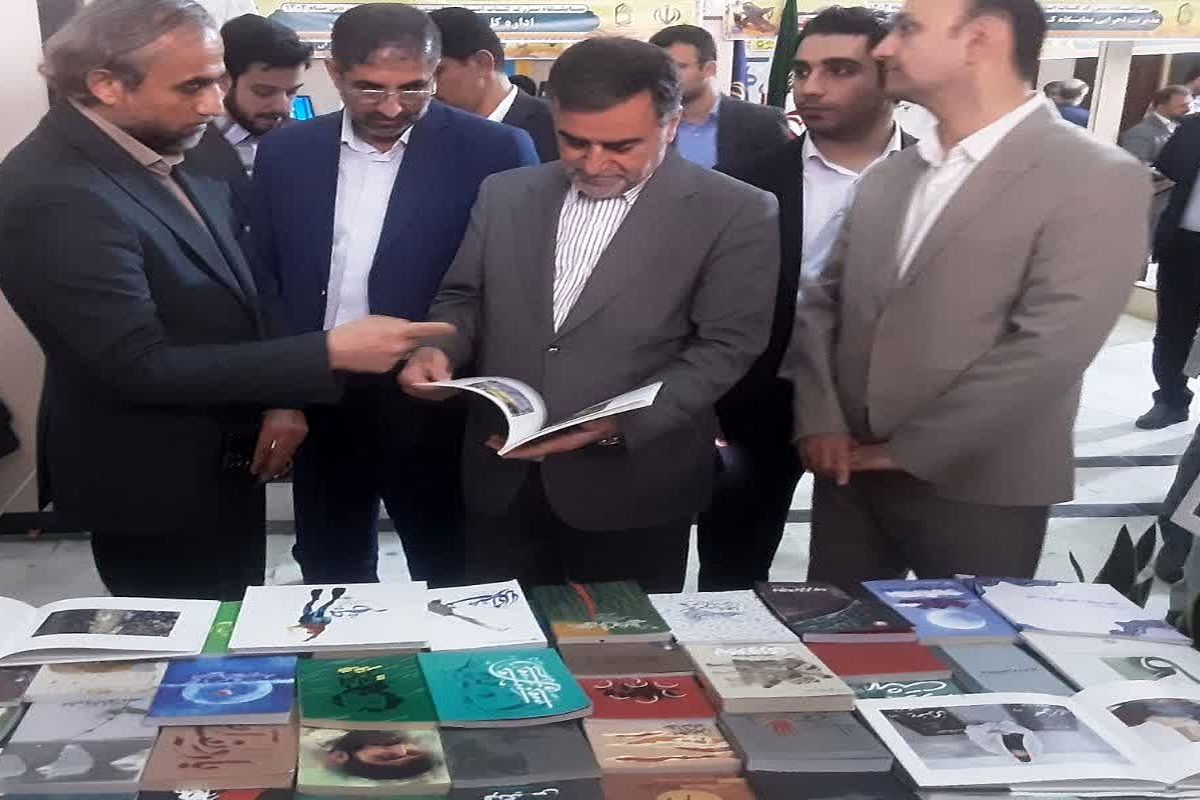 حسینی پور : زمینه تسریع چاپ کتاب با هدف حمایت از نویسندگان استان را پیگیری می‌کنم