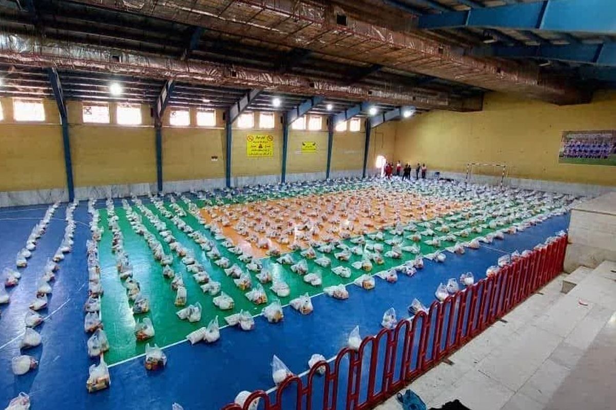 توزیع ۱۲۰۰بسته معیشتی بین نیازمندان کهگیلویه و بویراحمد توسط جمعیت هلال احمر