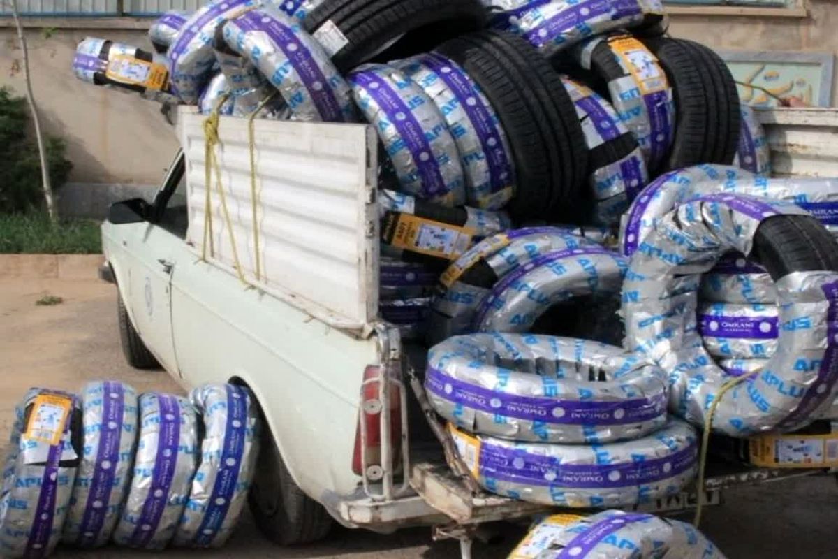 کشف ۷۵ حلقه لاستیک قاچاق در محلات