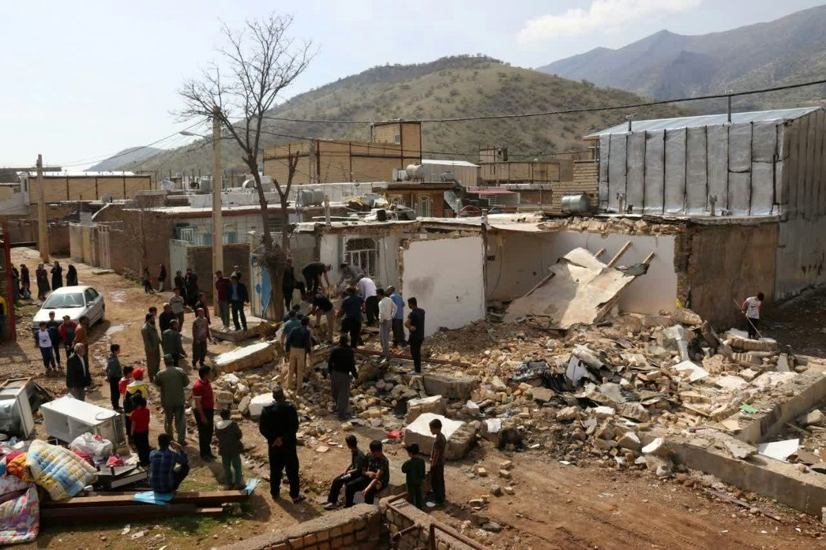 ۳ فوتی و ۲ مصدوم‌ بر اثر انفجار منزل مسکونی در خرم آباد