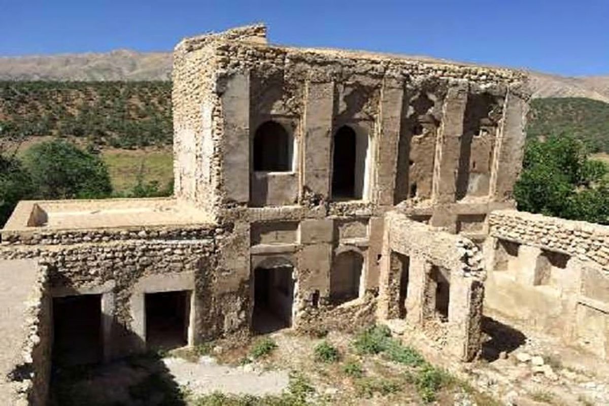قلعه‌ تاریخی چرام از جاهای دیدنی استان کهگیلویه و بویراحمد