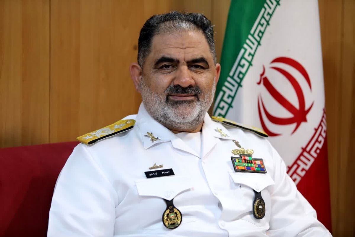 دریادار ایرانی: آمادگی‌های ارتش به حد اعلای خود رسیده است