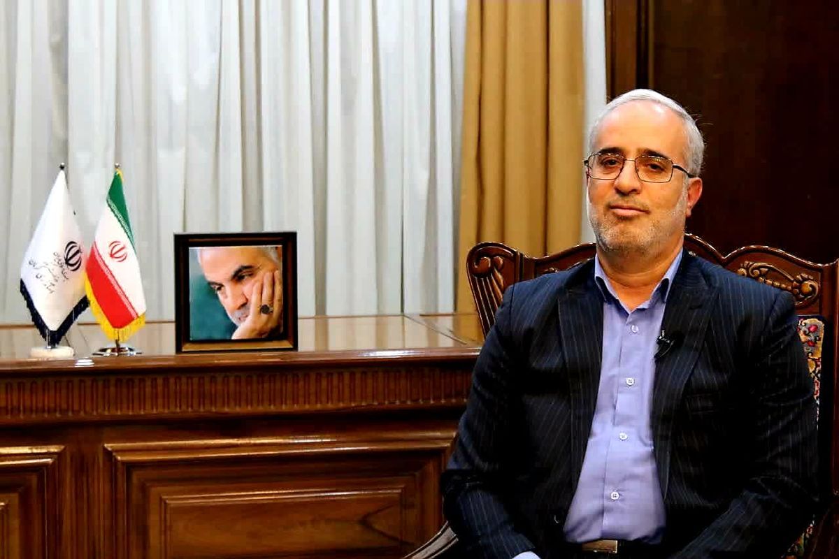 استاندار کرمان: مهمترین کمک به تولید، دوری از عملکرد جزیره‌ای است