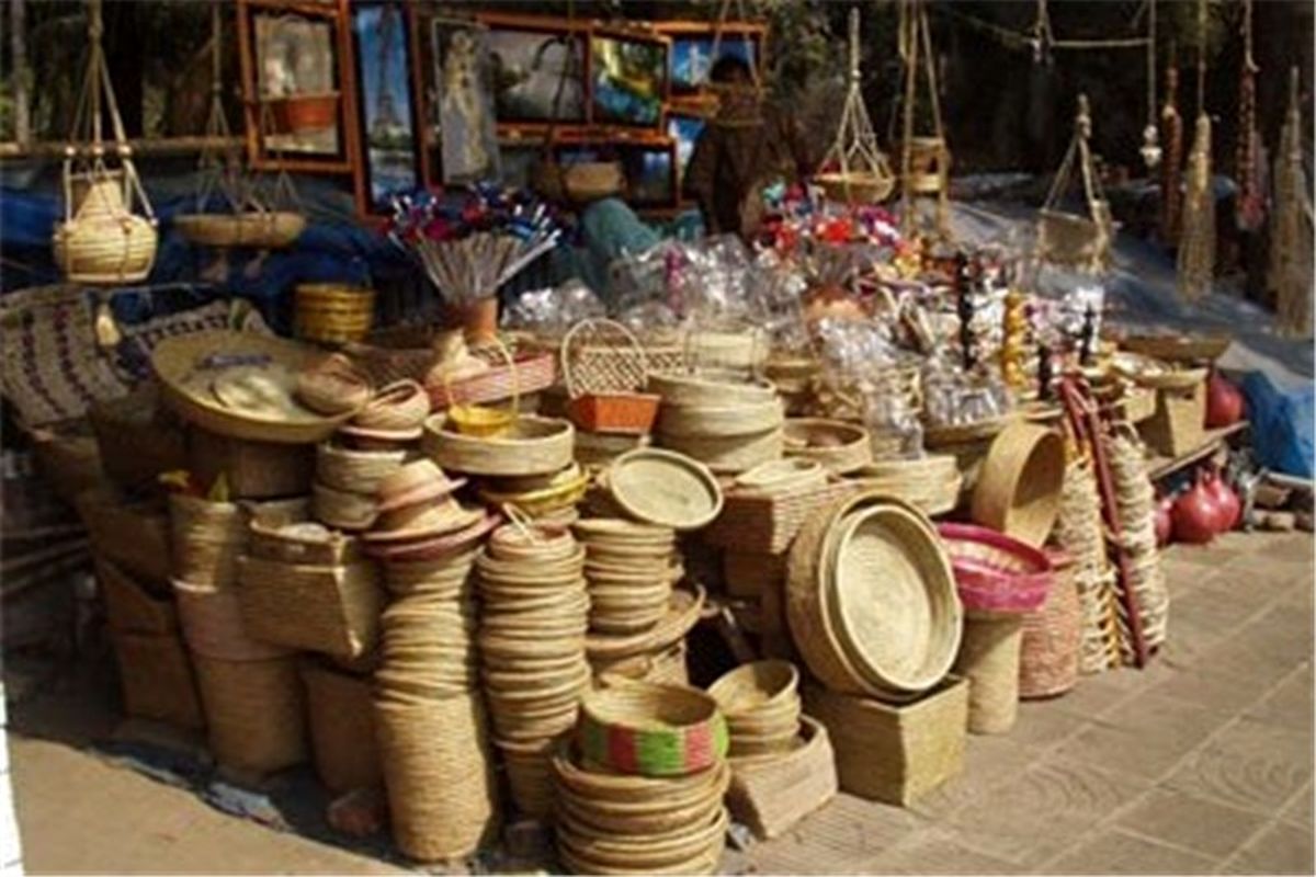 فروش ۴۵۰ میلیون تومان صنایع‌دستی و سوغات در بازارچه‌های نوروزی شهرستان قاینات