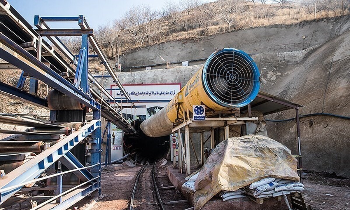 «بتن پارچه ای» با عمر ۵۰ ساله دهه فجر رونمایی می‌شود/ پیشرفت ۷۰ درصدی رینگ آب تهران و ۳۸ درصدی تونل جلوگیری از نشتی آب سد لار