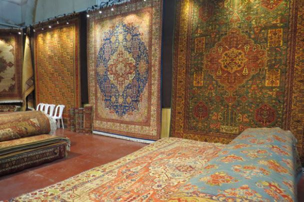 نمایشگاه فرش دستباف و تابلو فرش در قزوین برپا شده است