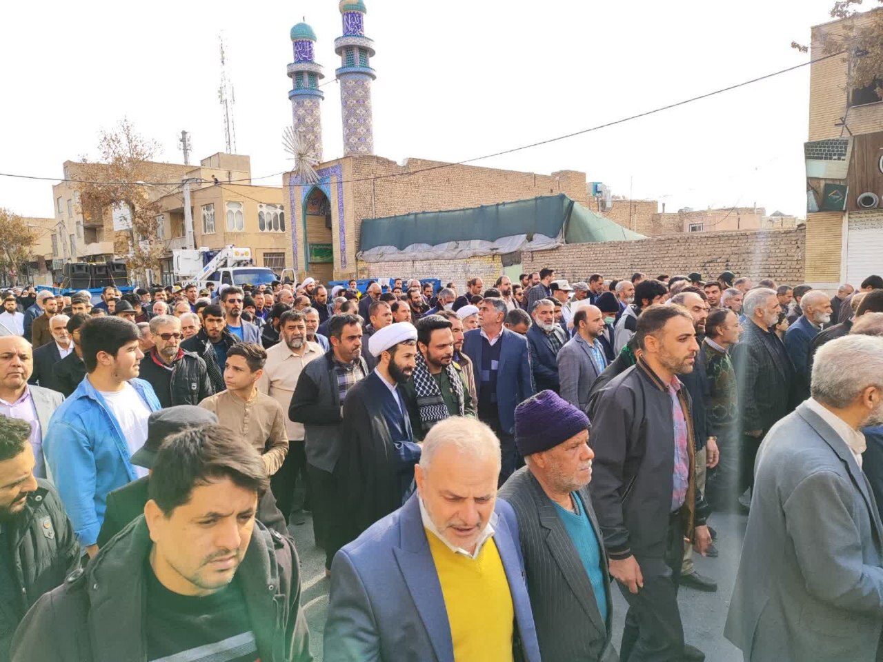 راهپیمایی مردم ولایتمدار پیشوا در محکومیت حادثه تروریستی گلزار شهدای کرمان