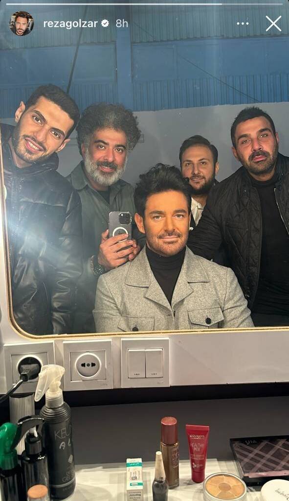 محمدرضا گلزار در پشت صحنه برنامه جدید تلویزیونی+ عکس