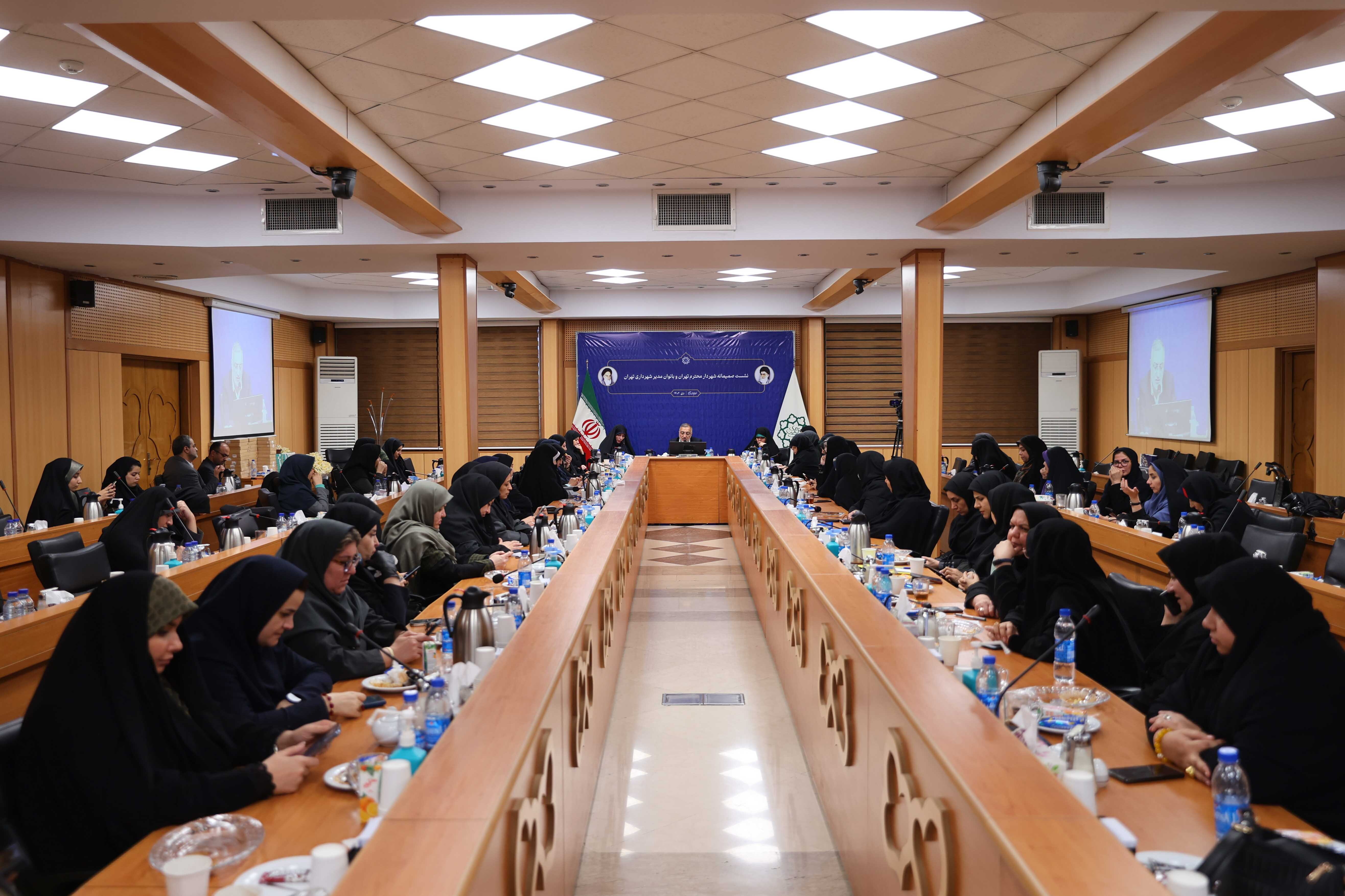 لزوم هم افزایی متقابل و ایجاد زمینه رشد بانوان درشهرداری لزوم هم افزایی متقابل و ایجاد زمینه رشد بانوان درشهرداری