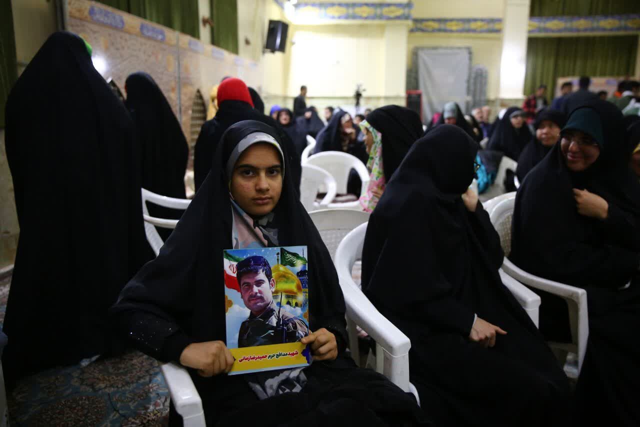 یلدای متفاوت با خانواده شهدا یلدای متفاوت با خانواده شهدا