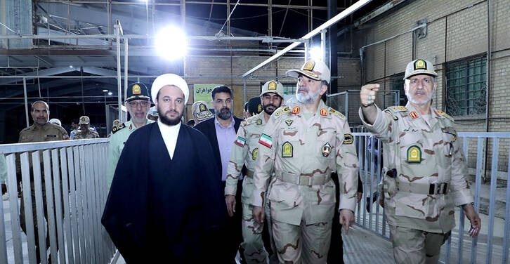 عملکرد یکساله سردار رادان در فراجا؛ از اجرای طرحهای تحولی تا برخورد با سارقان و اراذل عملکرد یکساله سردار رادان در فراجا؛ از اجرای طرحهای تحولی تا برخورد با سارقان و اراذل