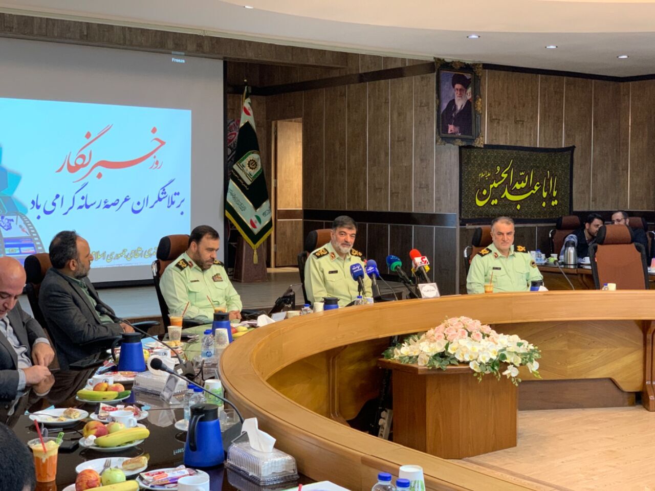 عملکرد یکساله سردار رادان در فراجا؛ از اجرای طرحهای تحولی تا برخورد با سارقان و اراذل عملکرد یکساله سردار رادان در فراجا؛ از اجرای طرحهای تحولی تا برخورد با سارقان و اراذل