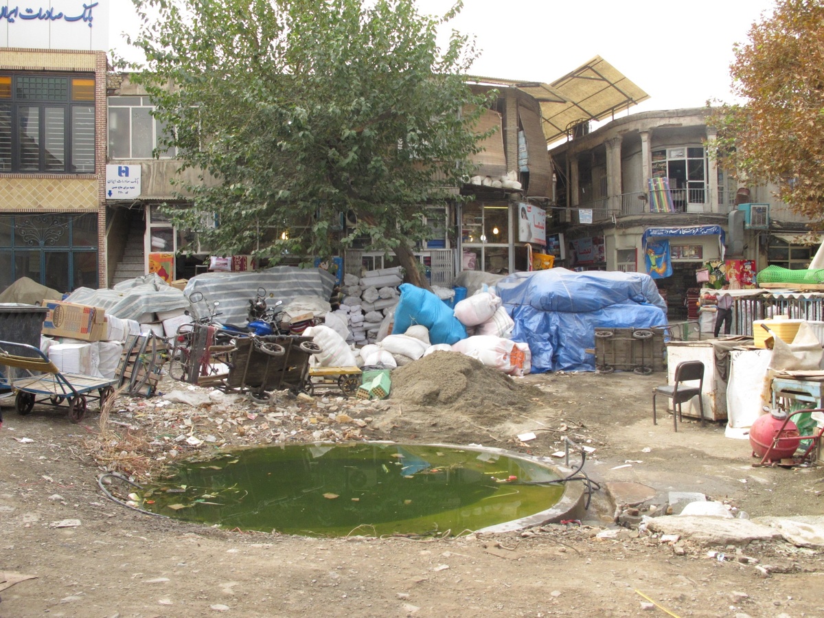 مرمت و ایمن سازی سرای حاج حسن در بازار بزرگ تهران با اصول معماری سنتی