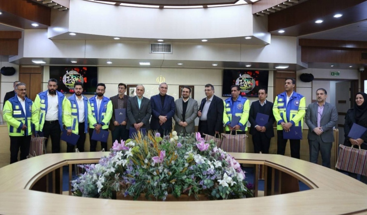 قدردانی وزیر بهداشت از فداکاری و سرعت عمل کادر سلامت در حادثه تروریستی کرمان