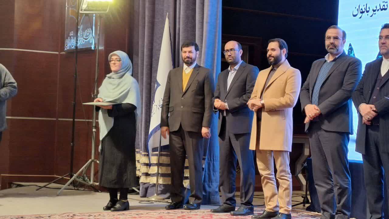 اعلایی: خوشنویسی مهمترین ظرف تعالی سایر هنرهای تجسمی است