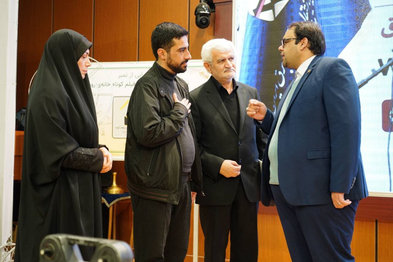 تقدیر صنعت برق از مقام شامخ سردار شهید سید رضی موسوی تقدیر صنعت برق از مقام شامخ سردار شهید سید رضی موسوی