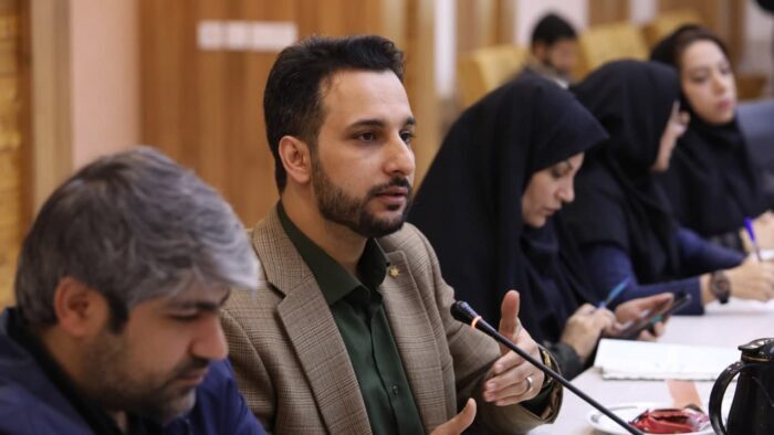 استاندار خوزستان خبر داد: تخصیص ۱۵ هزار میلیارد تومان از اعتبارات سفر دوم دولت به دستگاه ها / بورس کالا در خوزستان راه اندازی می شود / ۱۴۰۴ سال خاموشی تمام فلرهای نفتی در استان است