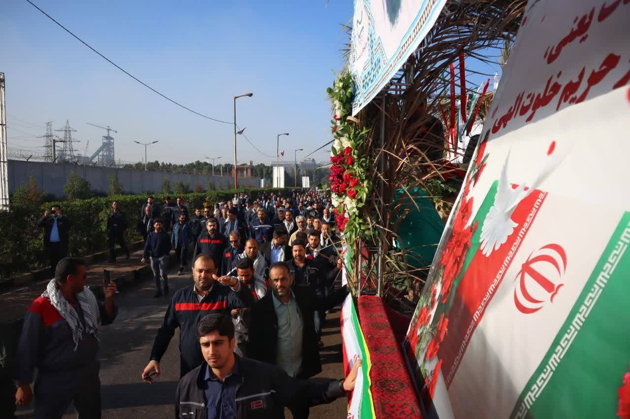 شهید گمنام 18 ساله در یادمان فولاد خوزستان به خاک سپرده شد