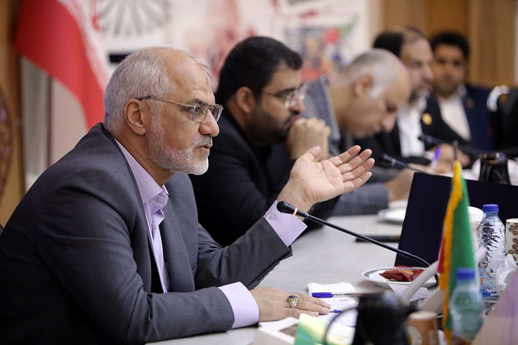 استاندار خوزستان تاکید کرد: نقشه راه اجرای اقتصاد دیجیتال استان تهیه شود