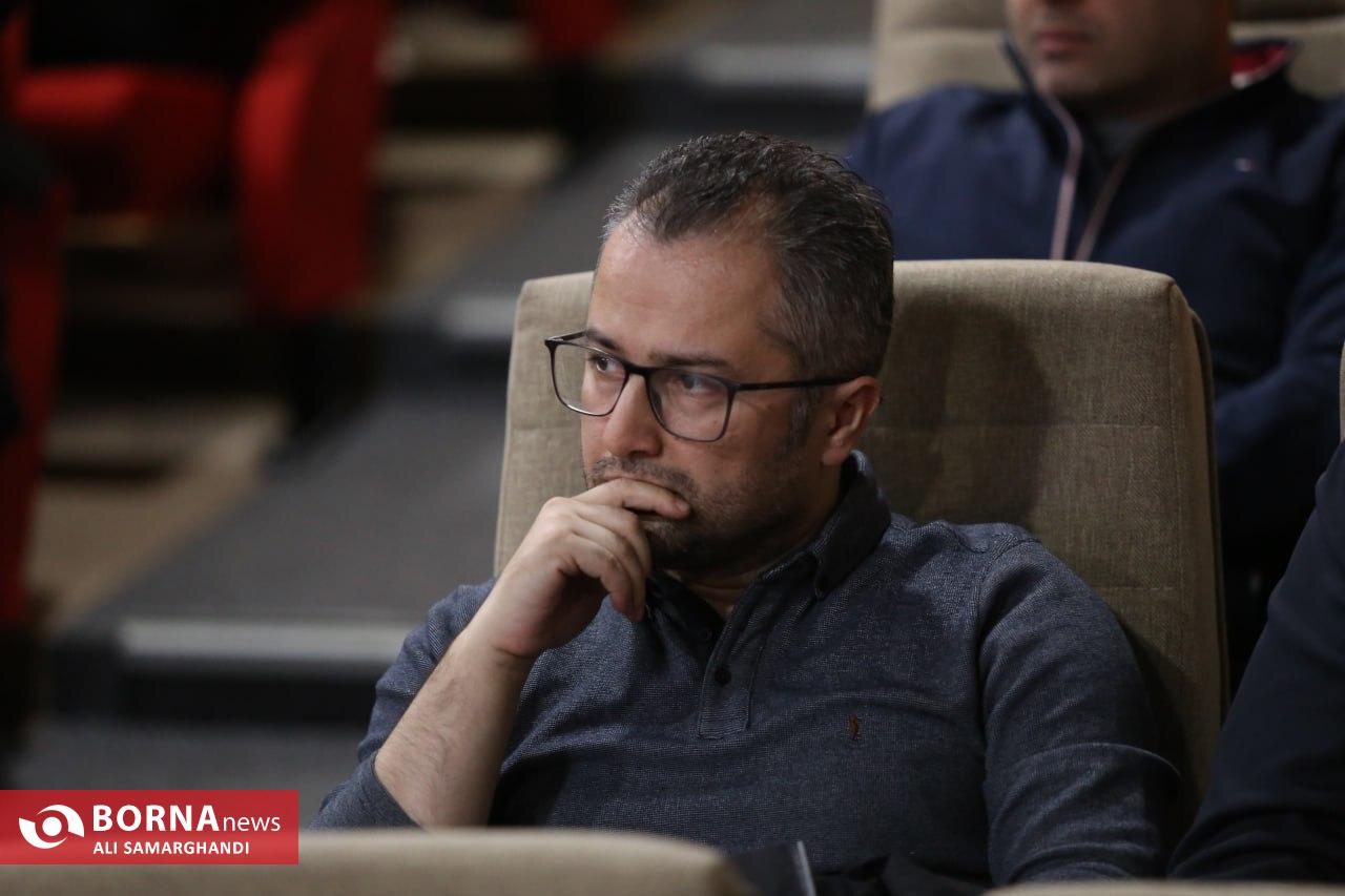 مستند زندگینامه آیدین نیکخواه بهرامی ستاره فقید تیم ملی بسکتبال ایران مستند زندگینامه آیدین نیکخواه بهرامی ستاره فقید تیم ملی بسکتبال ایران