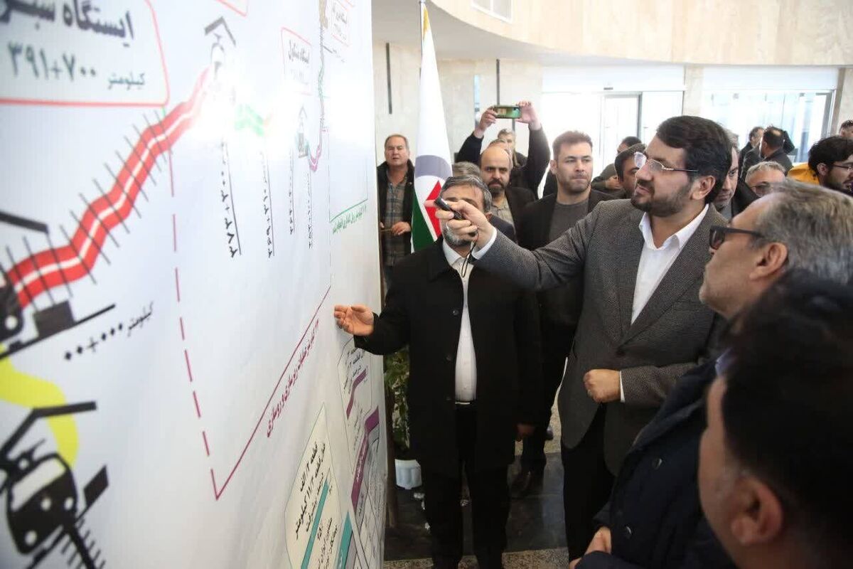 بازدید وزیر راه و شهرسازی از راه‌آهن میانه-اردبیل