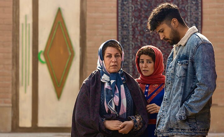 اعدام طیب حاجرضایی در برج میلاد/ داعش در قلب رقه با زرافهها صبحانه میخورد اعدام طیب حاجرضایی در برج میلاد/ داعش در قلب رقه با زرافهها صبحانه میخورد