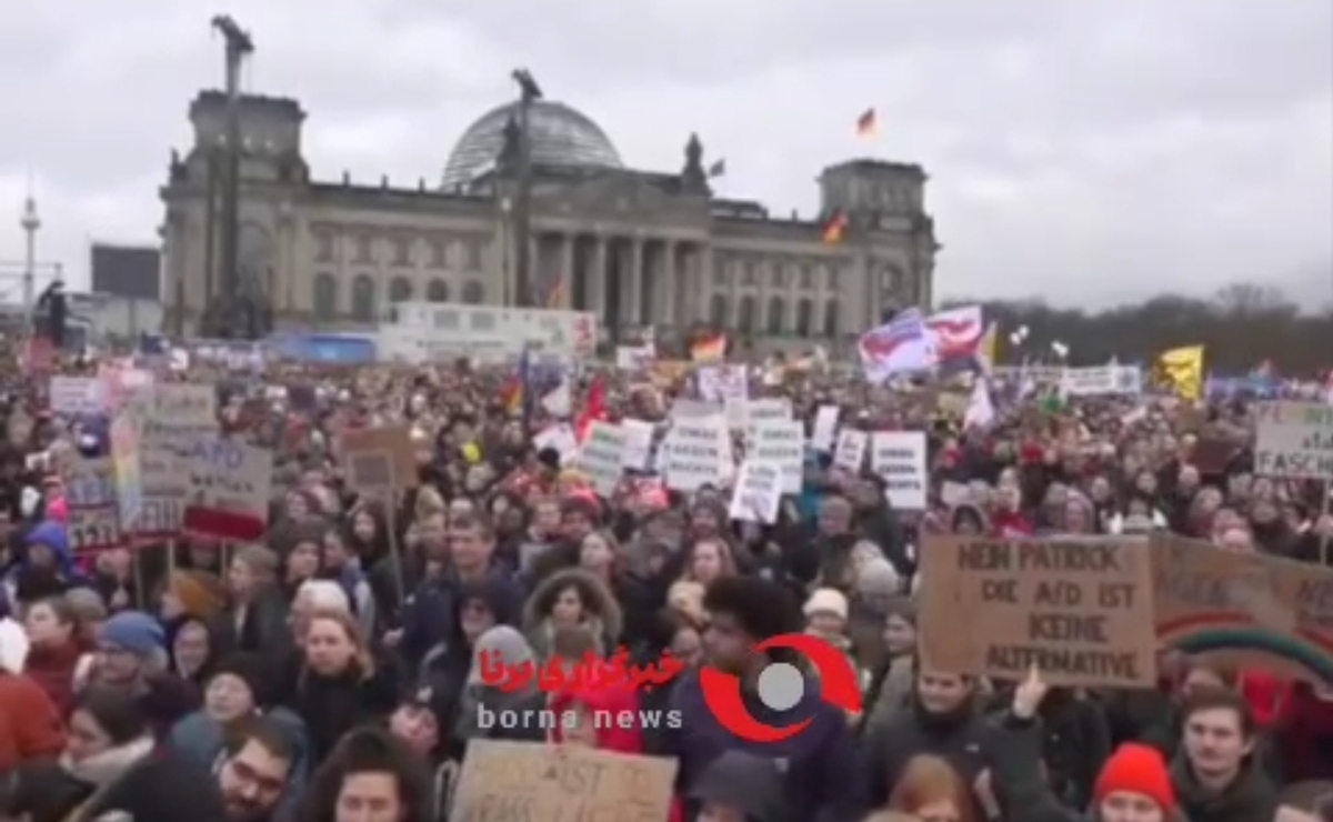 تظاهرات 120 هزار نفری در آلمان علیه "اخراج مهاجران"