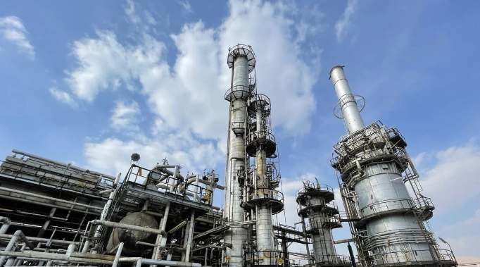 افزایش ۸.۵ میلیون تنی ظرفیت پتروشیمی و تکمیل زنجیره ارزش در دولت سیزدهم افزایش ۸.۵ میلیون تنی ظرفیت پتروشیمی و تکمیل زنجیره ارزش در دولت سیزدهم