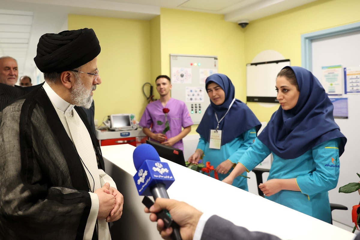 بهره‌برداری از ۸ بیمارستان مدرن و ۸ هزار تخت بیمارستانی در ۳۰ ماه دولت رئیسی