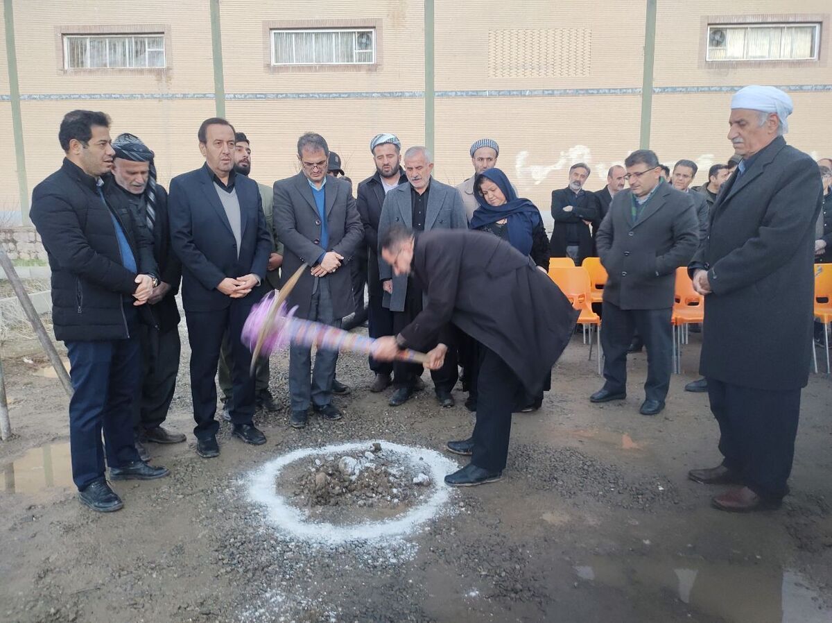 کلنگ زنی پروژه خانه ورزش های رزمی به نام فریار امینی پور در سقز